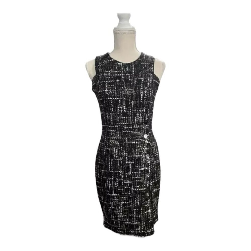 Stella & Julie Sheath Dress Size 4 Grey Silver Printed Sleeveless Stretch Button